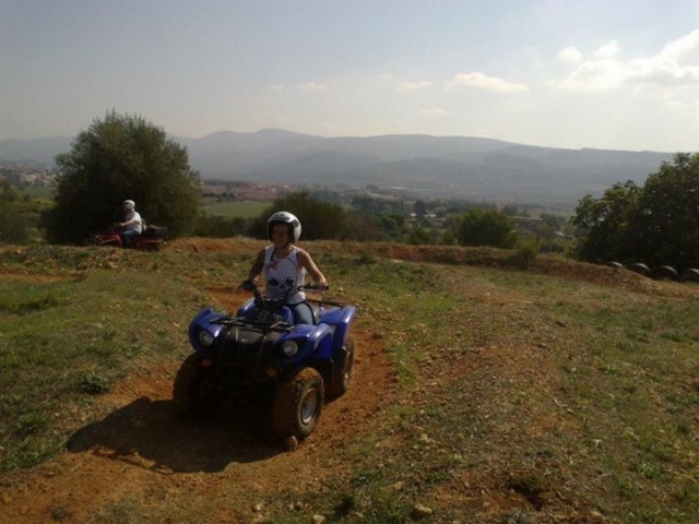  Giro in quad attraverso la campagna 